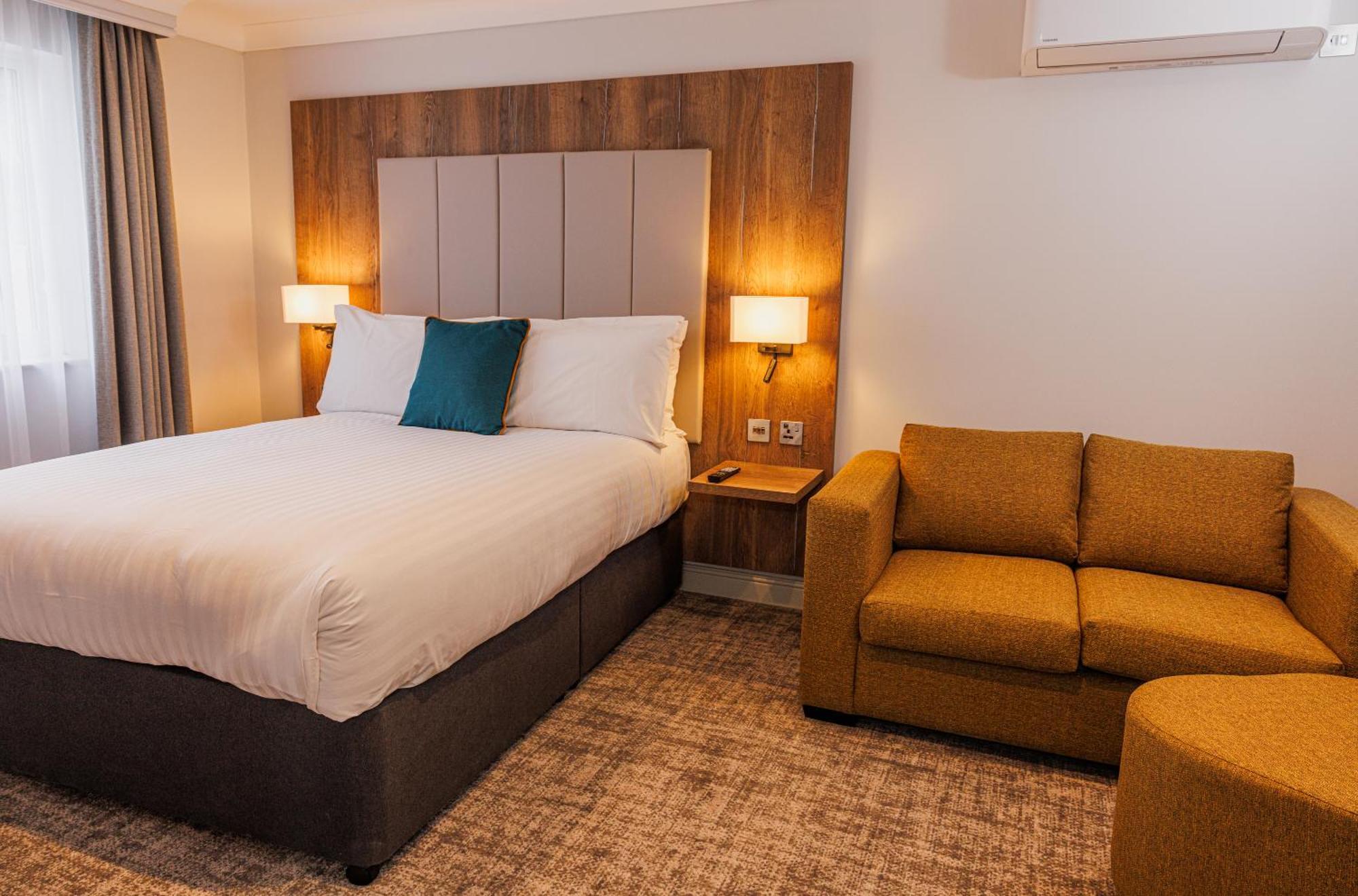 فندق Crowne Plaza East Midlands Airport By Ihg دربي المظهر الخارجي الصورة