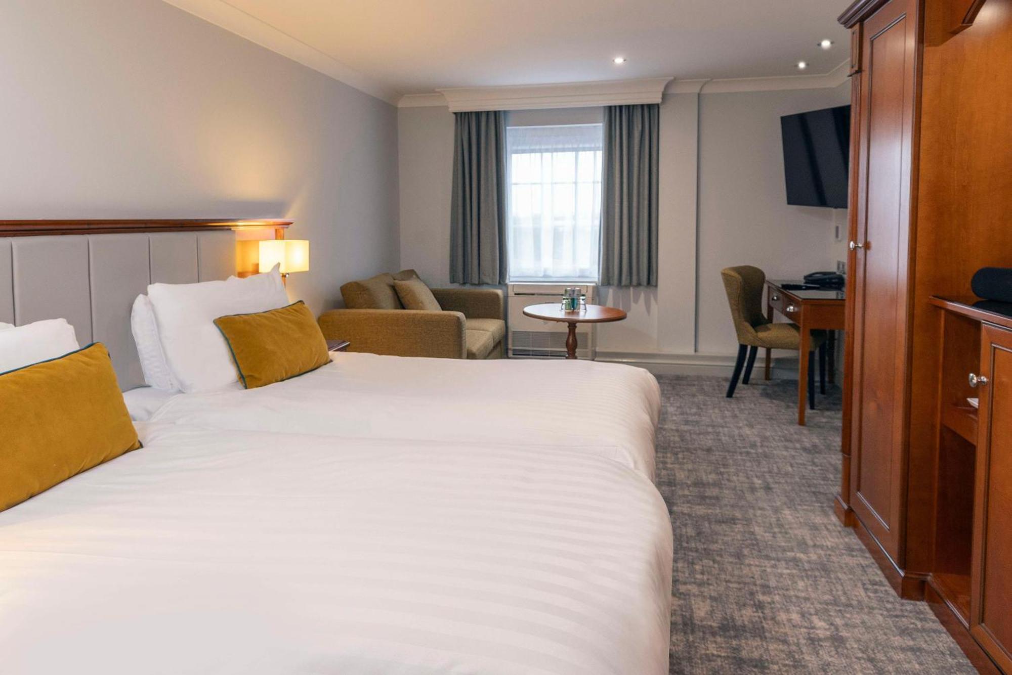 فندق Crowne Plaza East Midlands Airport By Ihg دربي المظهر الخارجي الصورة