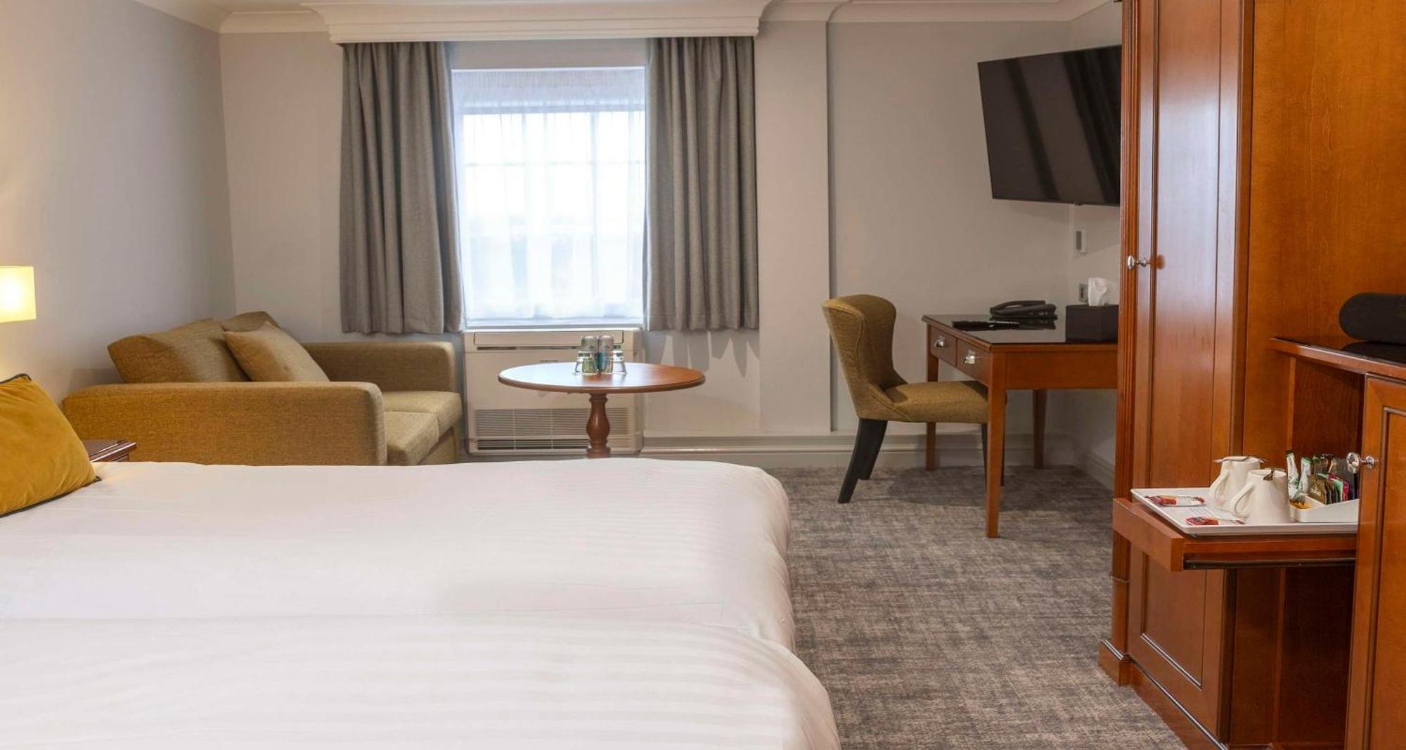 فندق Crowne Plaza East Midlands Airport By Ihg دربي المظهر الخارجي الصورة
