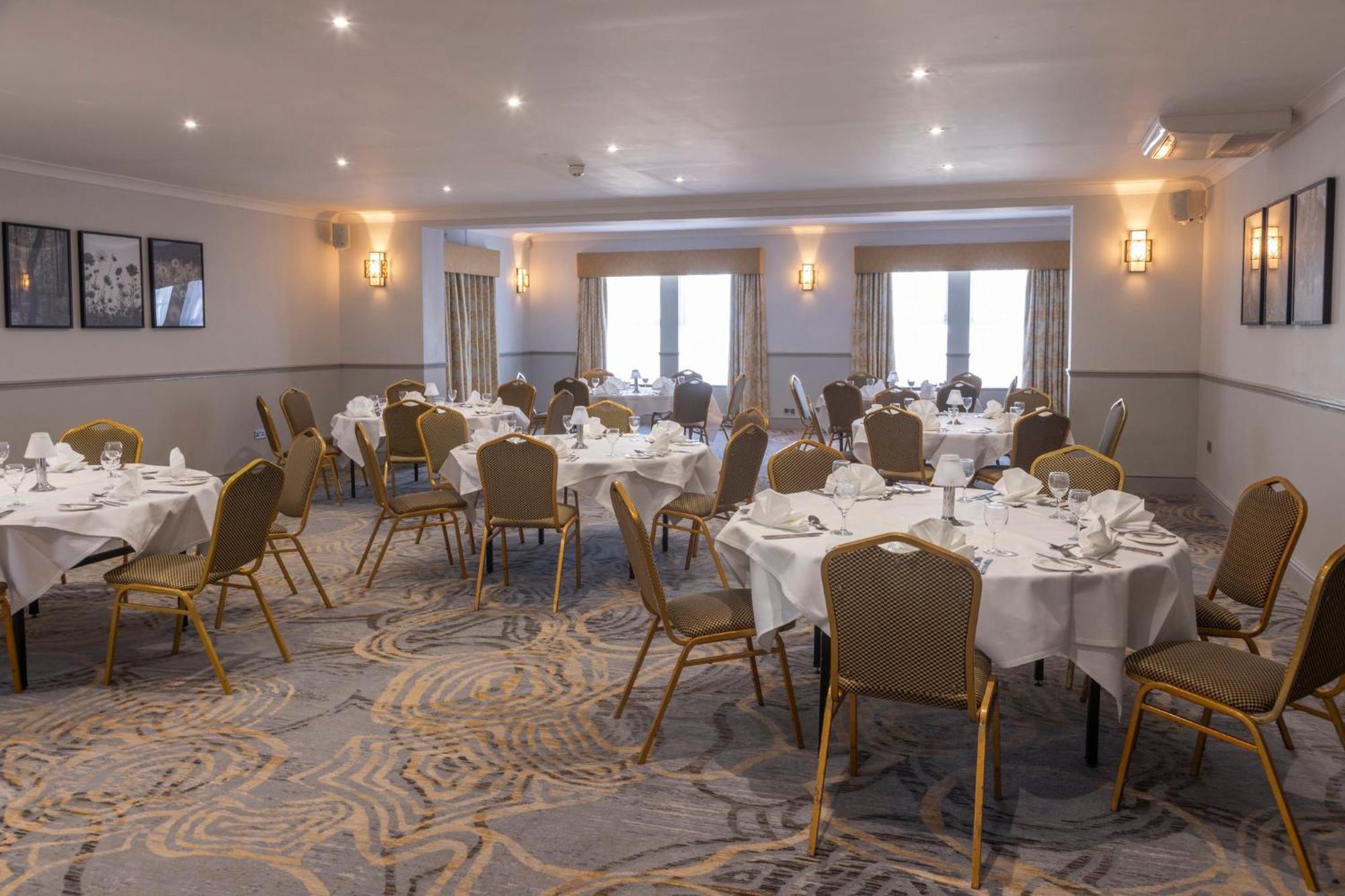 فندق Crowne Plaza East Midlands Airport By Ihg دربي المظهر الخارجي الصورة